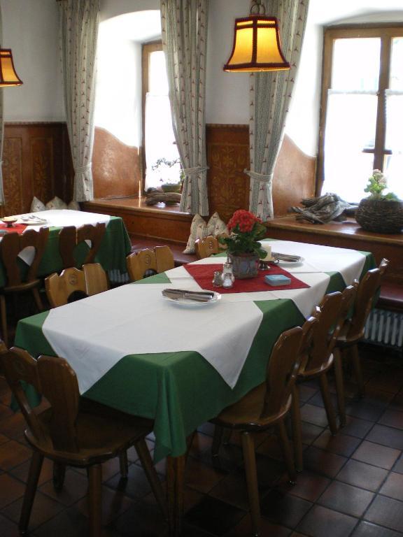 Gasthof Zum Rassen Garmisch-Partenkirchen Ngoại thất bức ảnh