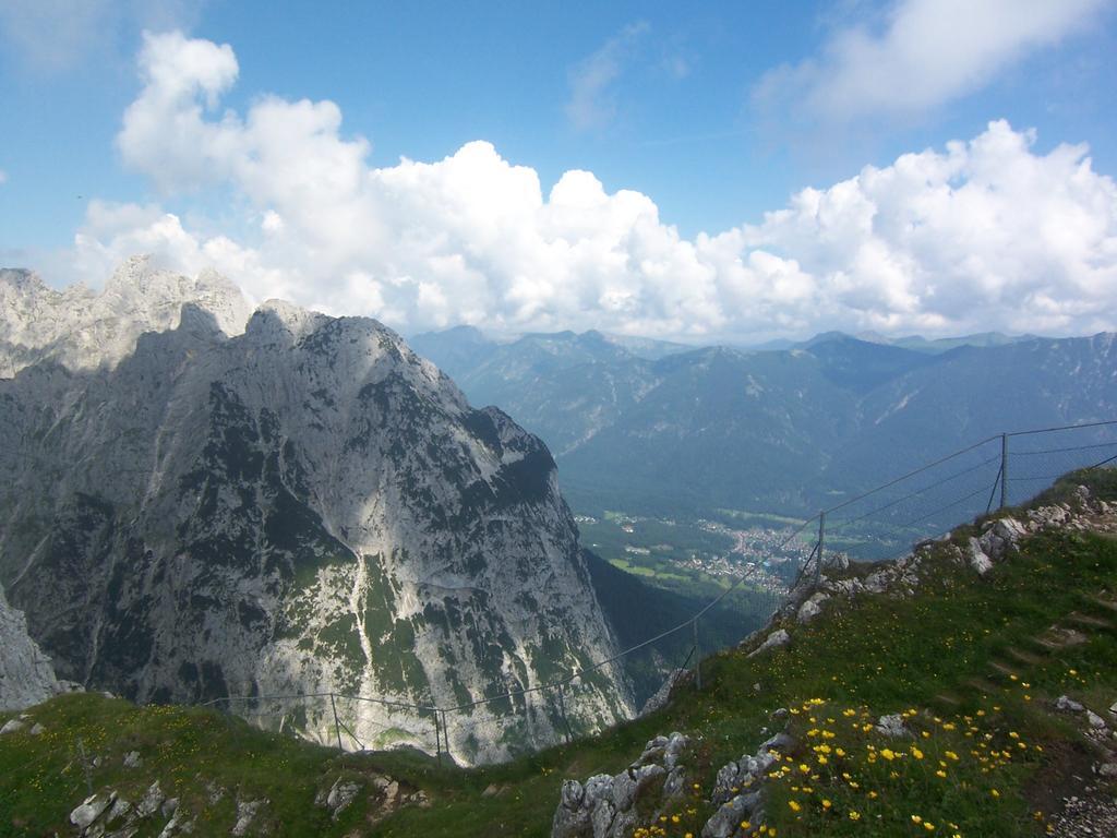 Gasthof Zum Rassen Garmisch-Partenkirchen Ngoại thất bức ảnh